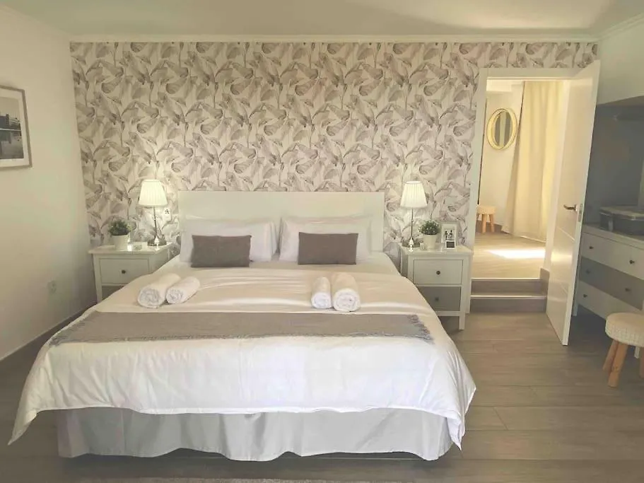Malibu Ocean Villa Santa Cruz de Tenerife 0*,  Spain