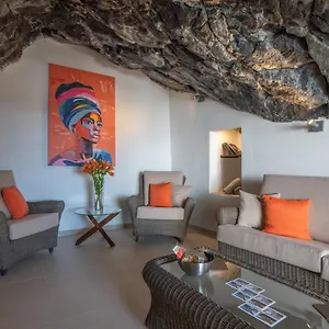 Spectacular Cave With Two Large Terraces Holiday home